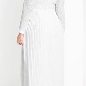 Elegant White Long Sleeve Dress
